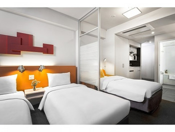 盛り上がった後はぐっすり快眠4004318