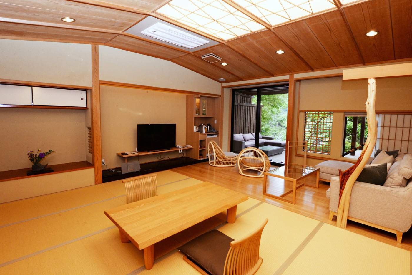 露天風呂付き客室で湯ごもり。懐石料理にも期待大◎3565857