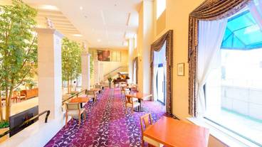 ロビーラウンジ / 4