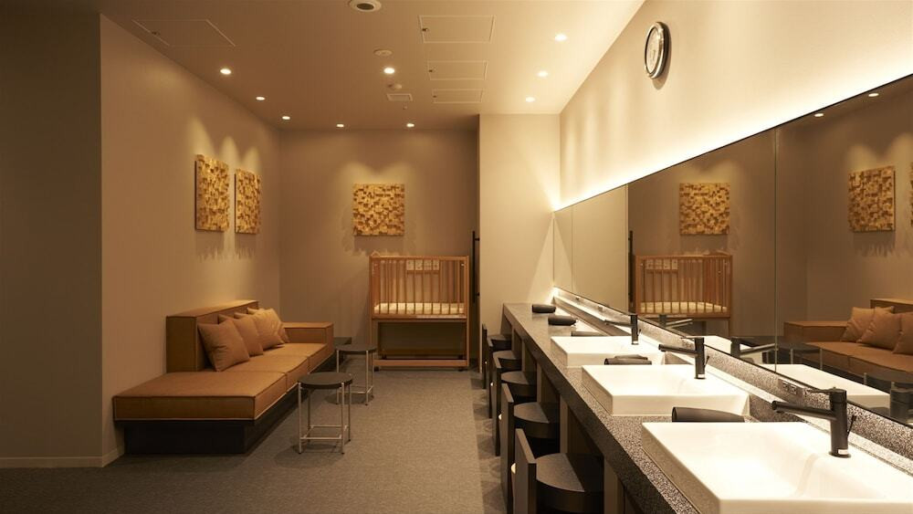 大浴場　脱衣場②