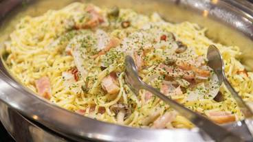 食事・飲み物 / 3