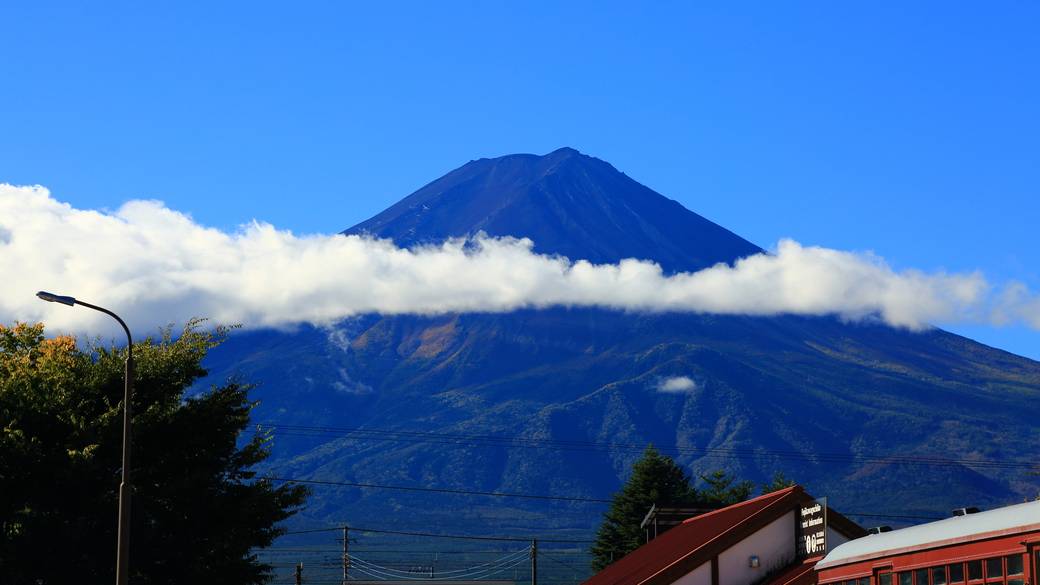 河口湖駅から見える富士山 / 2