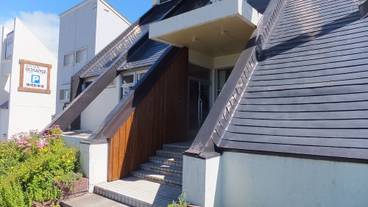 施設の入り口 / 8