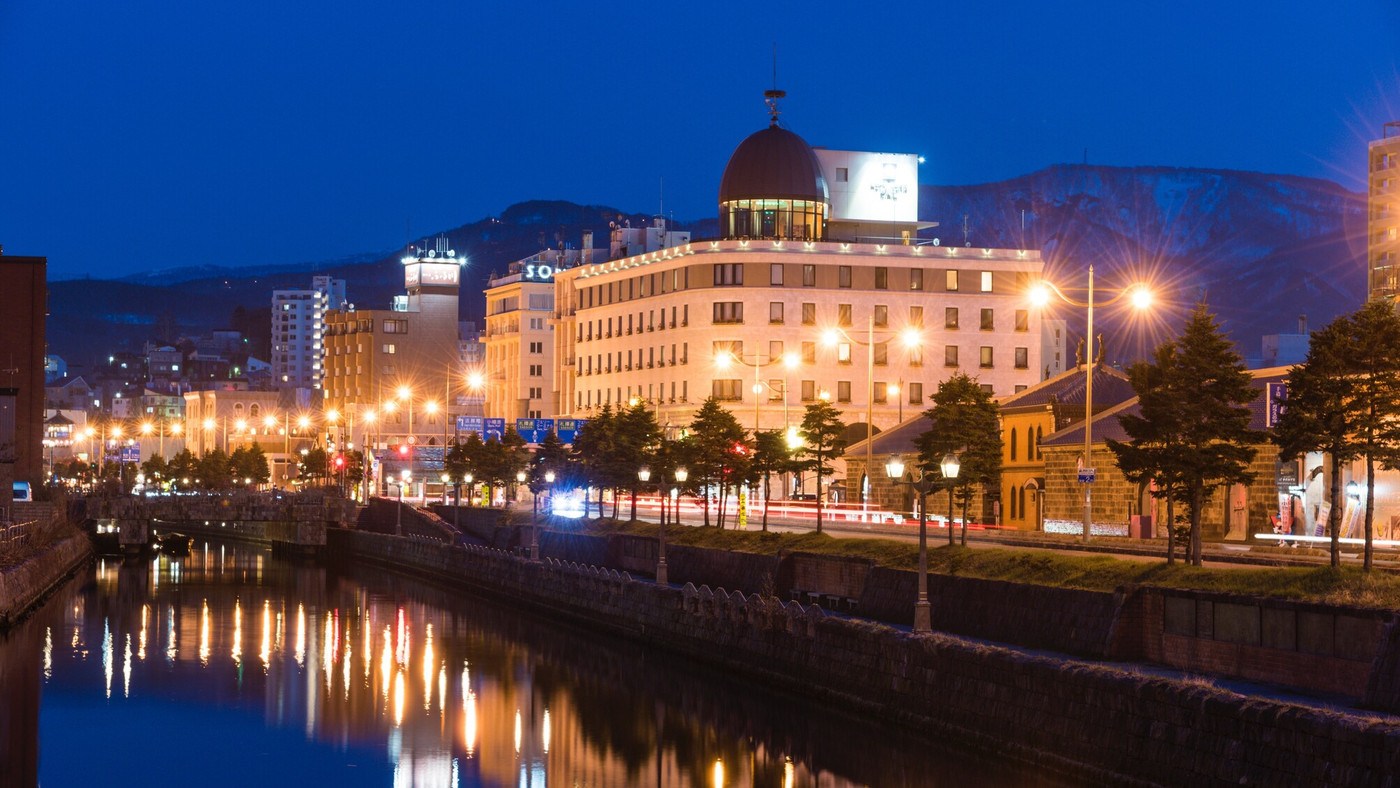 海鮮食べ放題の豪華な朝食！運河沿いのコスパ良きホテル3930644