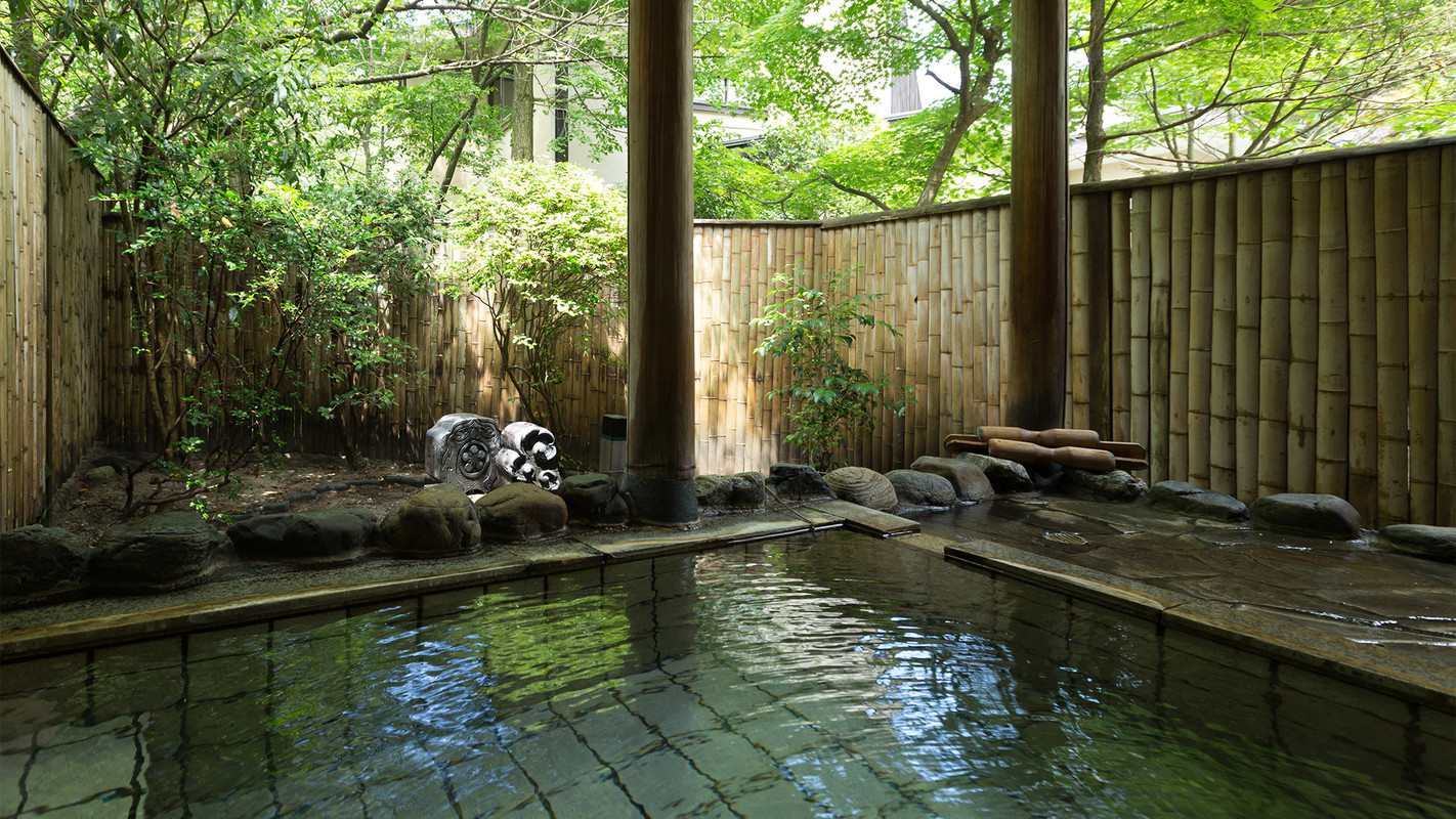 ■ Open-air bath ■