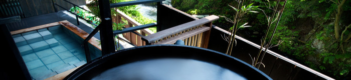 レトロ体験の女子旅へ♪「五右衛門風呂(長州風呂)」に入れる宿12選／全国