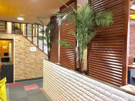 カプセルホテル ブロックルーム / 2