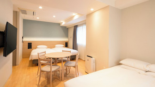 ファミリーツイン＋クイーン 大人4名用 禁煙