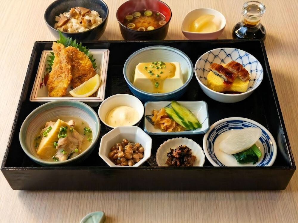 朝食