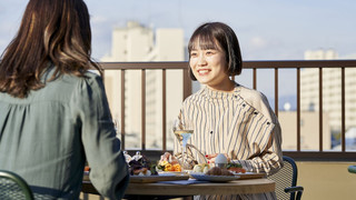 プレミアム デラックス キング ウィズ テラス スタッキングベッド付 禁煙 (バスタブ付き)