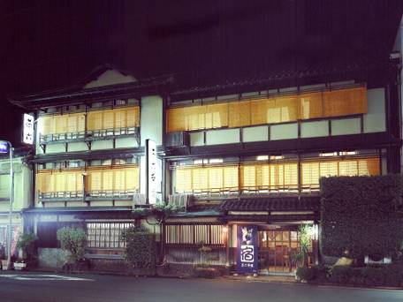 宮津温泉 茶六本館 / 1