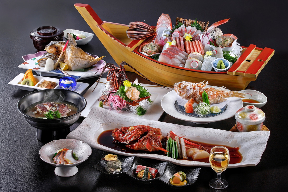 こみなと漁師料理 海の庭（コミナトリョウシリョウリ ウミノニワ） / 1