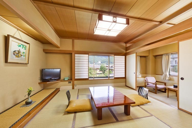 白鷺亭 客室一例①