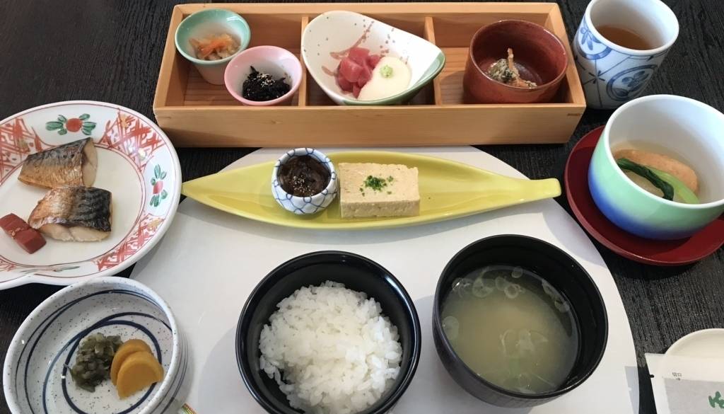 日本料理 笛吹川 朝食 / 4