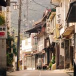 どこか懐かしいまちで心静かに整う。 俵山で暮らすように過ごす温泉旅