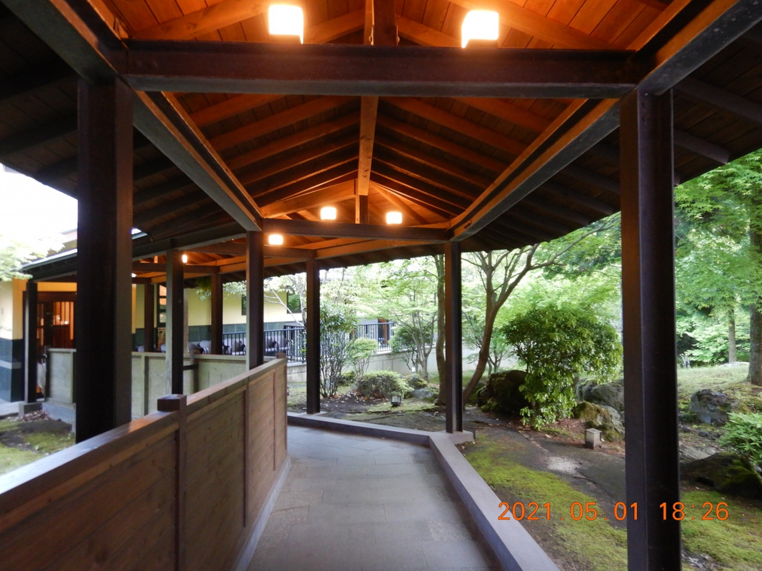 この先が大浴場