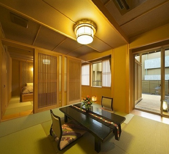 和モダン和洋室の本間