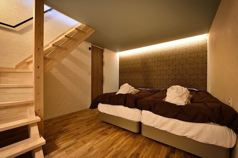 メイプルホワイト