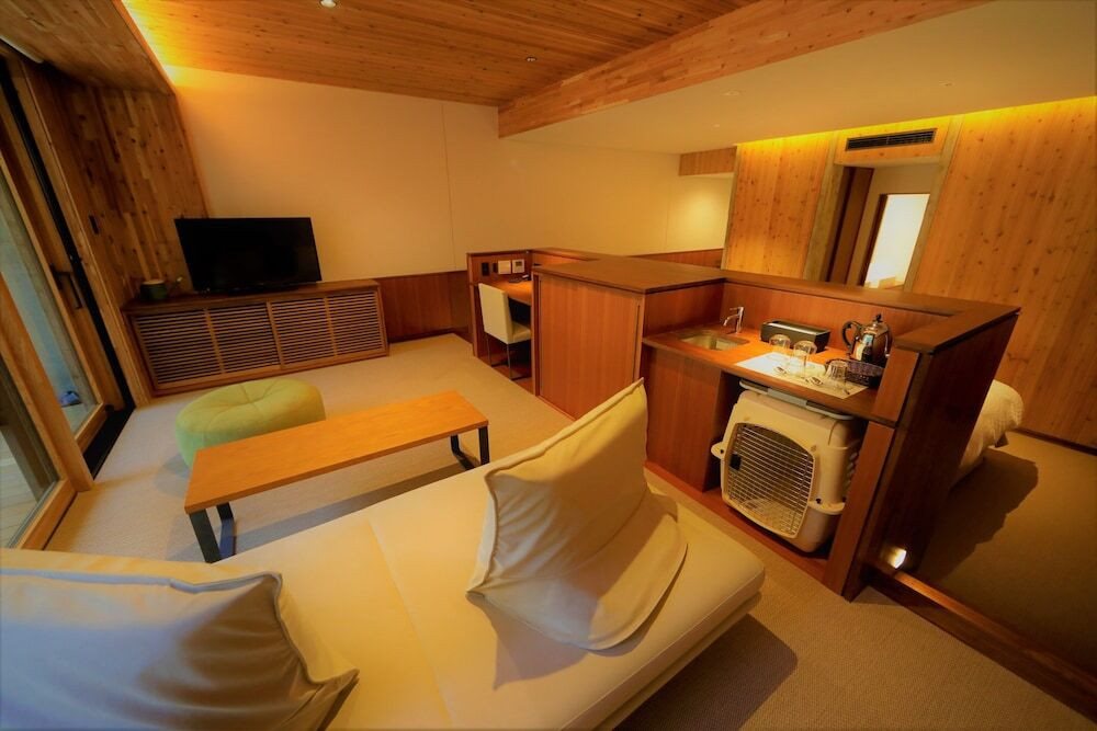 一日中愛犬と一緒♪ペットと泊まれるリゾートホテル3926714