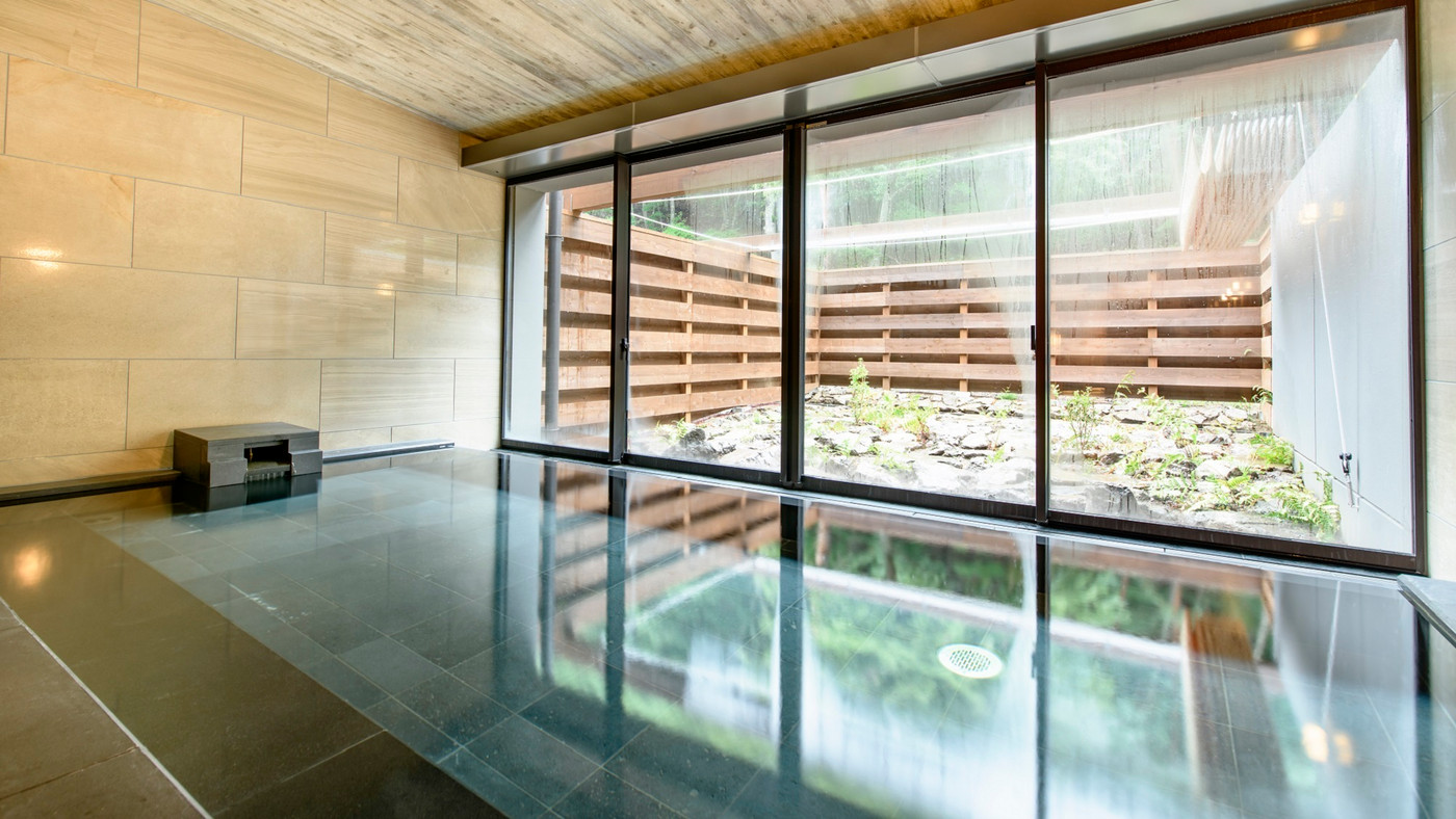 富士山を望むスイートルームで天然温泉を満喫3421047