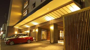 施設の入り口 / 15