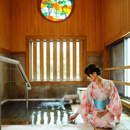 貸切風呂の1つ「白蓮の湯」 / 4