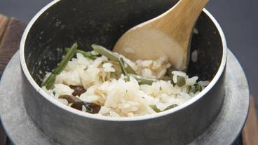 旅館のお食事処 / 19