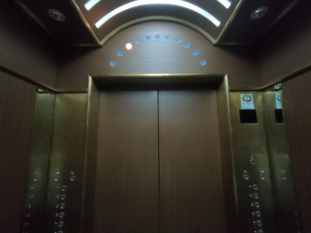 エレベータルーム、クラシックでいい感じです