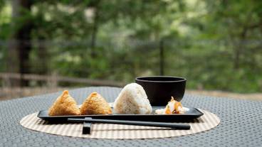 食事・飲み物 / 2