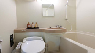 喫煙レジデンシャルセミダブル16平米 [駅側]