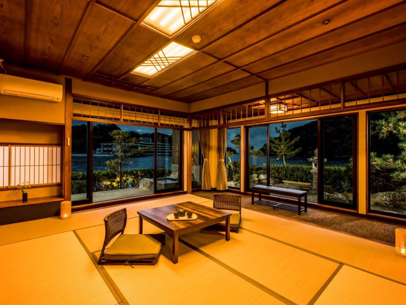 オーシャンビューの温泉で疲れがほぐれる源泉掛け流しのお宿3529904