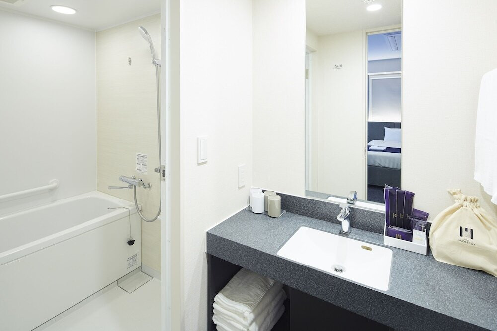 明るく広い「ファミリールーム」でのんびりくつろげる4253775