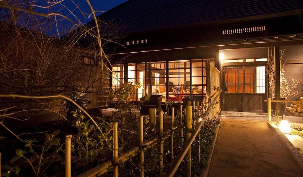 大人の隠れ宿
「雨情草庵」に到着 / 3