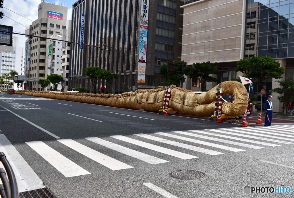 開催月：10月（体育の日を含む土日月曜の3日間）／花火会場：奥武山総合運動公園／花火打ち上げ時間：約10分4088091