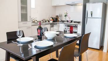 客室内のダイニングエリア / 10