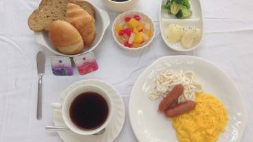 食事・飲み物 / 1