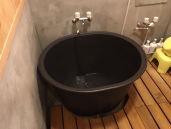 部屋の中にあるから五右衛門風呂に入り放題♡3959240