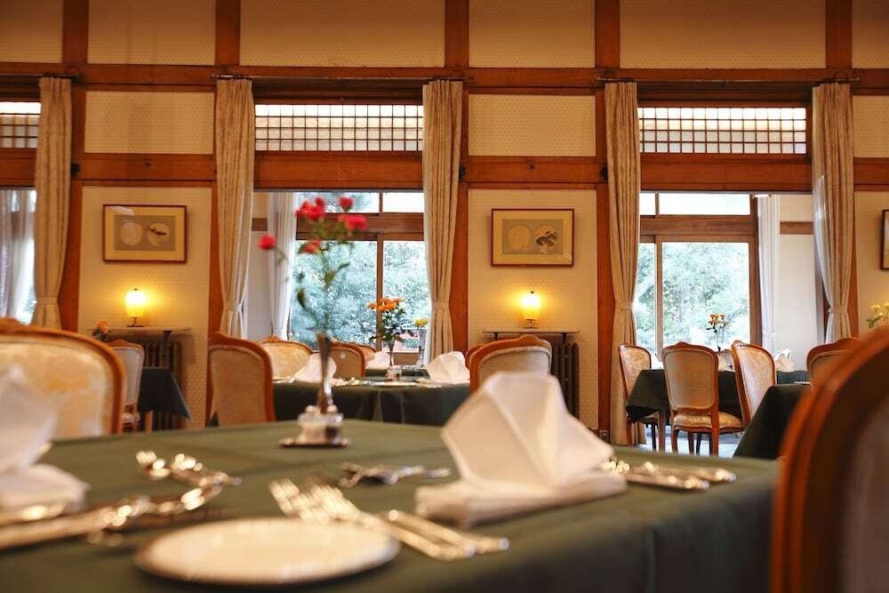 メインダイニングルーム 三笠②