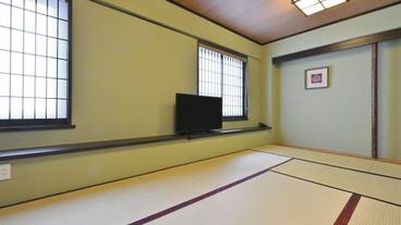 客室 / 26