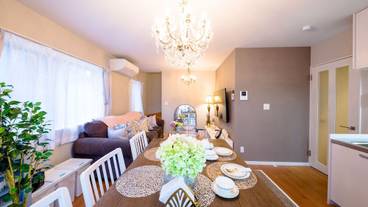 客室内のダイニングエリア / 22