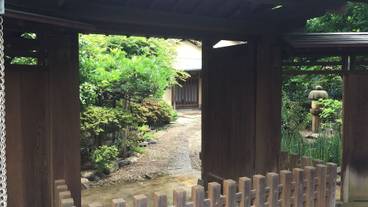 施設の入り口 / 7