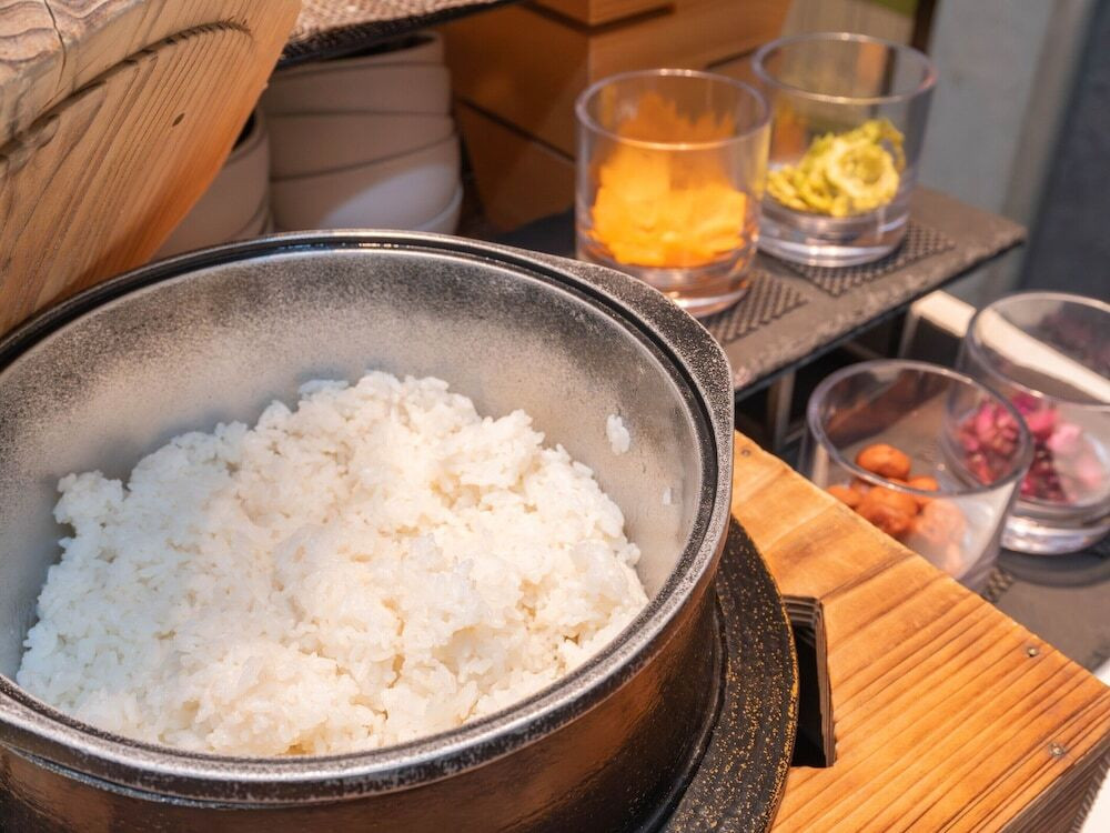 朝食