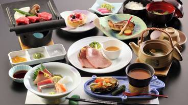 食事・飲み物 / 4