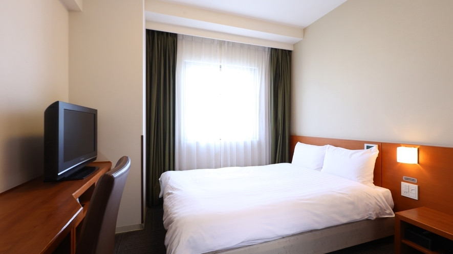 人工温泉・サウナと、色とりどりの朝食を楽しむホテル3978148