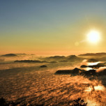 幻想的な光景に息を呑む。広島県三原。「海霧（うみぎり）」を見に！