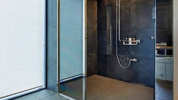 コーナーツイン（ユニバーサル）　バス / 9