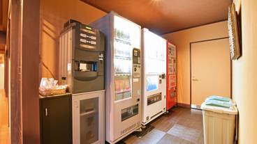 施設内の設備 / 25