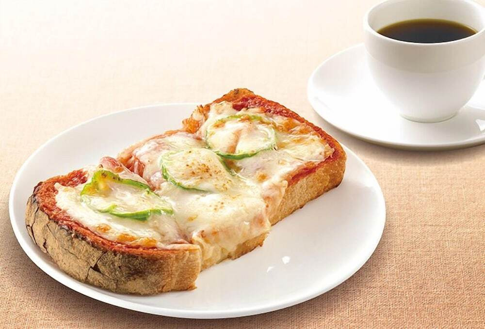 朝食　ピザトースト