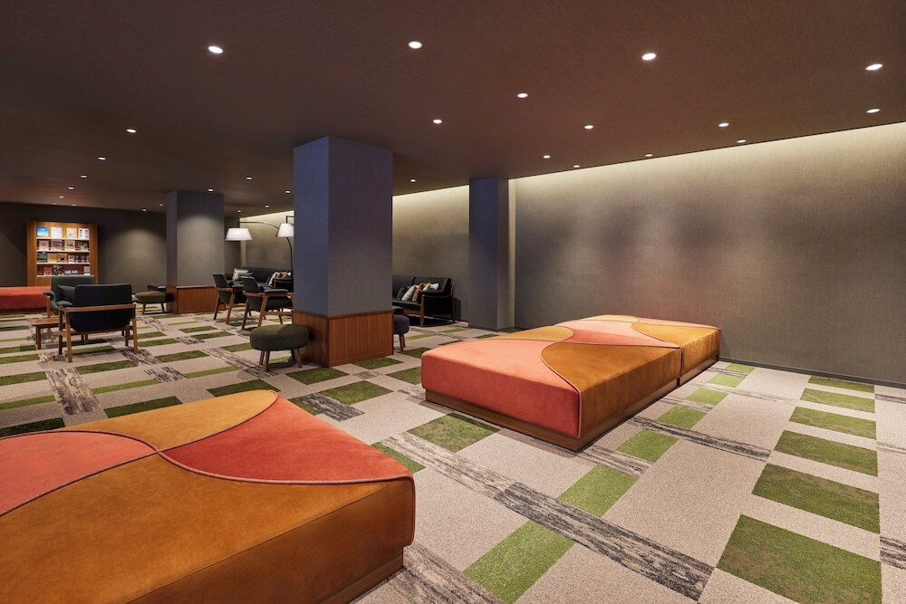 ロビーラウンジ