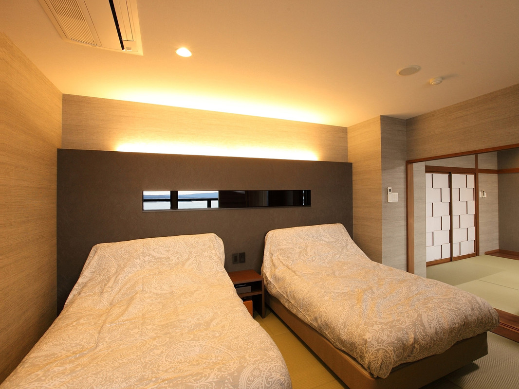 半露天風呂付 たたみツインルーム 寝室